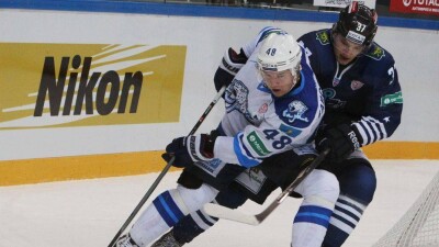 "Барыс" выиграл второй матч подряд в КХЛ