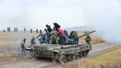 Командира части в ВКО отстранили от должности после инцидента с травмой солдата