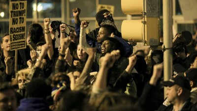 В США продолжаются протесты против победы Трампа