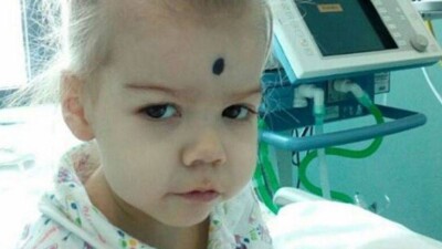 Для трёхлетней девочки из Шымкента собрали деньги на операцию в Германии