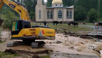 В Туркестанской области из-за сильного дождя размыло четыре моста, в Шымкенте затопило 60 дворов