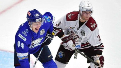 "Барыс" сокрушил рижское "Динамо" в КХЛ