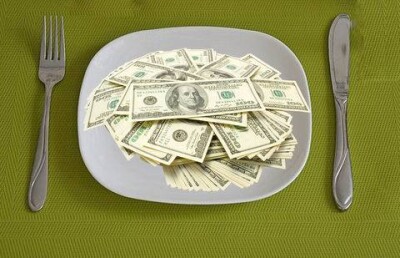 Пять тысяч долларов вымогал у ресторана астанчанин за видео некачественной еды