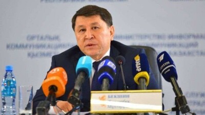 Главный санврач Алматы Жандарбек Бекшин заразился коронавирусом