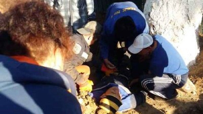 В Усть-Каменогорске рабочего засыпало грунтом в траншее