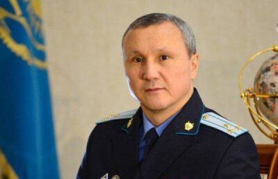 Прокурор Костанайской области в рабочее время плавает в бассейне "во исполнение служебных обязанностей"