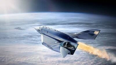 Первых туристов отправят в космос через полгода