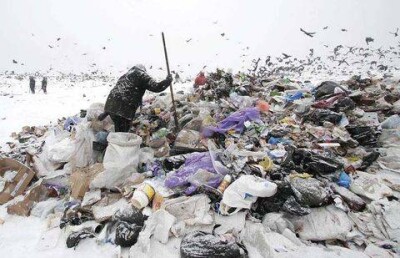 На борьбу со стихийными свалками в Семее нет средств