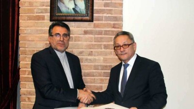 Казахстан и Иран договорились выдавать визы водителям на один год