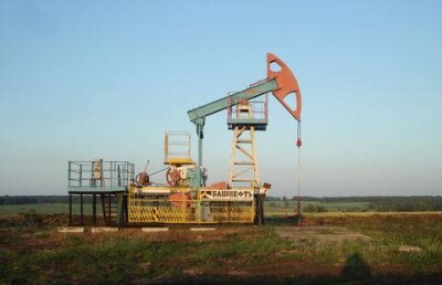 Нефтяная компания в Атырау распродала имущество, чтобы вернуть работникам долги по зарплате