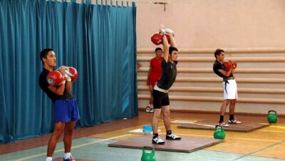 Чемпионат мира по гиревому спорту без допинг-контроля провели в Казахстане