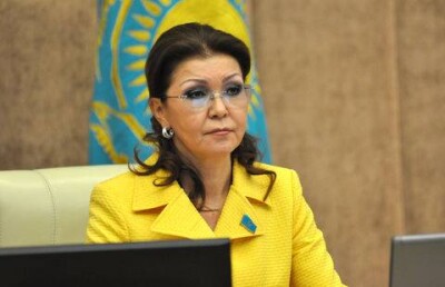 О страхах и ужасах медстрахования рассказала Минздраву Дарига Назарбаева 
