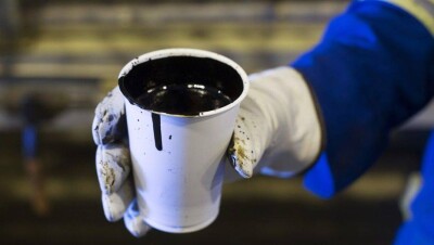 Цена нефти Brent впервые за полтора года превысила 57 долларов за баррель 