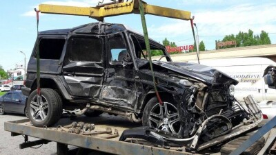 Попавший в ДТП на Gelandewagen помощник прокурора поможет пострадавшим