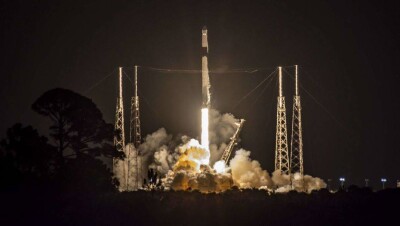SpaceX провела успешный запуск ракеты Falcon 9 с кораблём Cargo Dragon