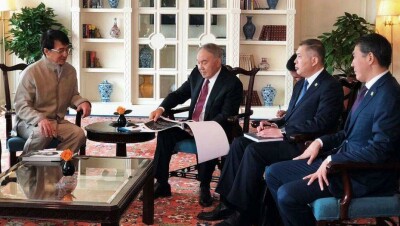 Нурсултан Назарбаев встретился с Джеки Чаном