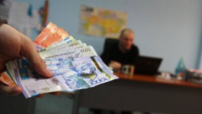 Аким города Ленгер в ЮКО задержан за взятку за предоставление участка