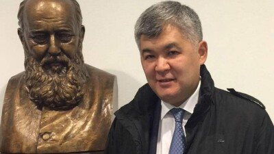 Биртанов: Не то сейчас время, чтобы заниматься показухой и избегать общения с апашками