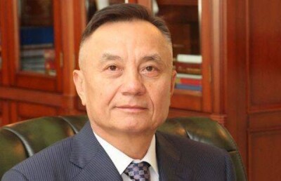 Соперник Назарбаева на президентских выборах поздравил его с победой правящей партии