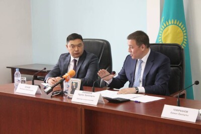 Карагандинский чиновник получил выговор и тут же был повышен по службе