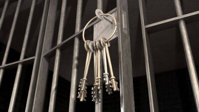 Генпрокуратура Кыргызстана потребовала вернуться всех, кто незаконно покинул колонии и СИЗО во время беспорядков