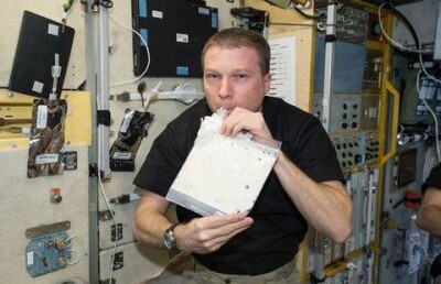 Алкоголь привезли на МКС для опытов