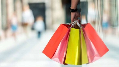 Упущением назвал аким Алматы то, что небольшим магазинам до сих пор разрешено работать только до 17.00