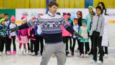 Алексей Ягудин провёл мастер-класс в Алматы по приглашению Фонда Дениса Тена