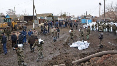Жителей шести сёл эвакуировали в Карагандинской области