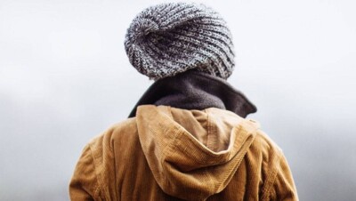 В Атырау отстранили от должности завуча, ударившую школьницу за шапку на голове