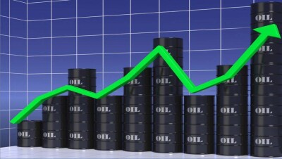 Цены на нефть стремительно растут, превышая прошлогодние показатели
