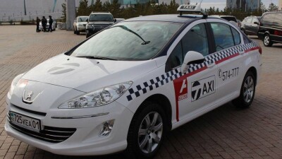 Водителей таксопарков Астаны научат этике поведения