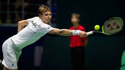 Александр Бублик отыгрался с 0:2 по сетам и вышел в третий круг US Open