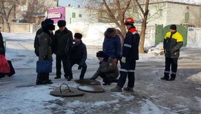 Семейную пару, около года живущую в колодце, обнаружили в Павлодаре