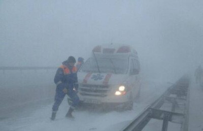 Казахстанские трассы закрыты из-за метели