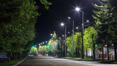 В Алматы на 121 улице провели 140 км линий наружного освещения