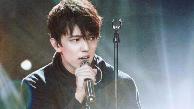 Димаш Кудайбергенов прошёл в финал китайского конкурса Singer