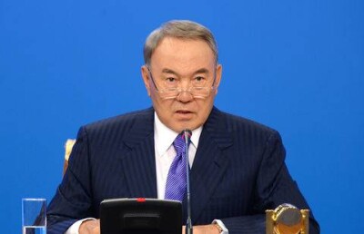 В Акорде пояснили слова Назарбаева о прекращении безобразия на языковой почве