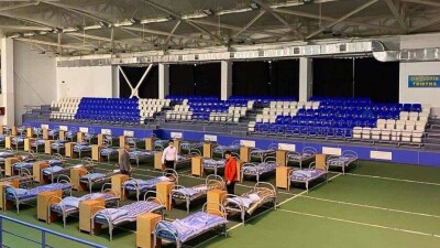 В Мангистау открыли дополнительные провизорные стационары. Один из них находится в теннисном центре