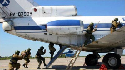 Силовики Казахстана предотвратили угон самолёта террористами в Талдыкоргане 