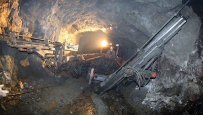 На шахте "АрселорМиттал Темиртау" произошло обрушение, пострадал рабочий
