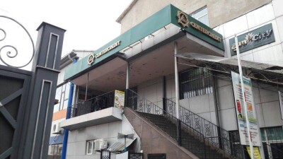 В Алматы объявлен спецплан "Сирена": двое похитили оружие и скрылись