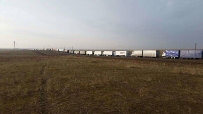 Из-за 60-метровой фуры образовалась очередь в 7 км на границе Казахстана и Узбекистана