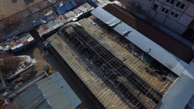 У пожарных, приехавших тушить рынок в Актау, не было воды, утверждают торговцы