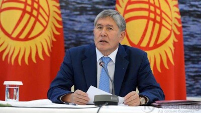 Почему Атамбаев критикует казахстанские власти? Мнения экспертов