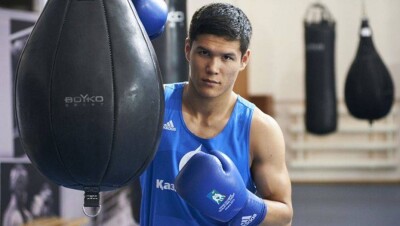 Данияр Елеусинов перешёл в профессиональный бокс