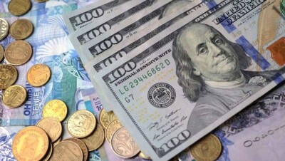 Снижение курса тенге Нацбанк связал с оттоком портфельных инвестиций из Казахстана