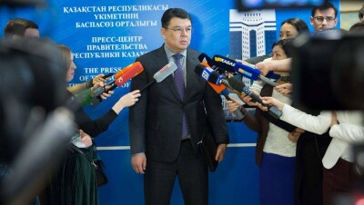 Отношение Бозумбаева к журналистам раскритиковал мажилисмен