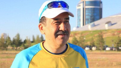 Масимов раскритиковал организацию марафона, который парализовал движение в Астане