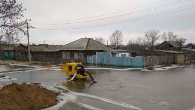 В СКО из-за паводков эвакуировали посёлок. 180 человек разместили в соседнем селе